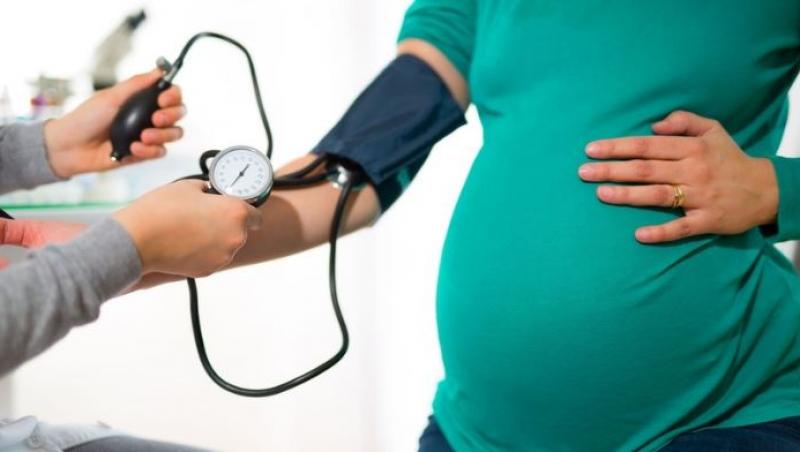 Femeile care suferă de hipertensiune arterială în sarcină s-ar putea confrunta cu reapariţia ei în decurs de un an de la naştere