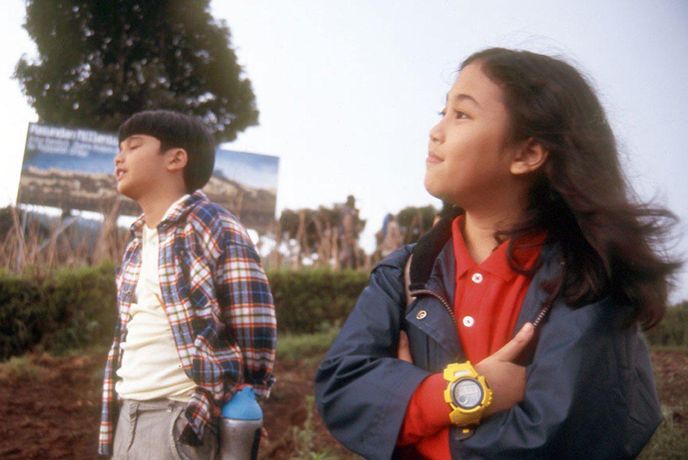 Știai că un copil devine o persoană mai bună dacă se uită la musical-uri? Uite ce beneficii pot avea filmele asupra copiilor