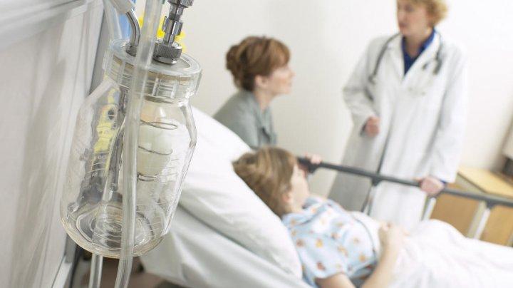 Caz revoltător &icirc;n Republica Moldova. O elevă de 11 ani a ajuns la spital, după ce ar fi fost lovită de o profesoară: &bdquo; A apucat-o de păr, a smuls-o, a &icirc;mbr&acirc;ncit-o!&rdquo;