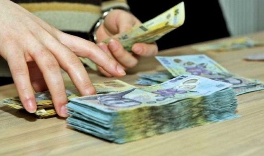 Anunţ important pentru orice şofer din România! Ai acest tip de maşină? Statul îţi dă un ajutor de 4.500 de lei. Iată cum poţi intra în posesia banilor