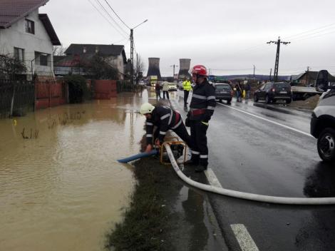 Alertă! O nouă avertizare cod roşu de inundaţii pentru judeţele Braşov, Covasna şi Buzău