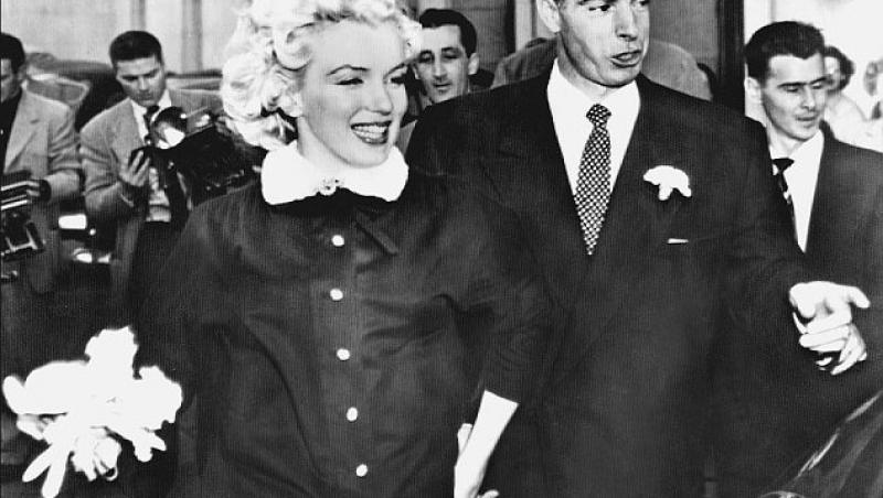 Un moment dintr-un film, o imagine pentru eternitate. Marilyn Monroe, o viaţă trăită în „montagne-rousse”. A purtat cea mai scumpă rochie din lume