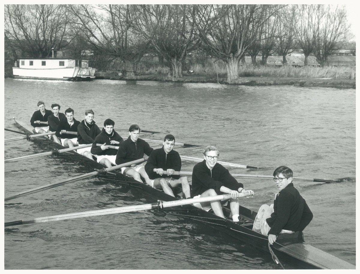 Stephen Hawking, geniul care a sfidat știința, a iubit și sportul &icirc;n cursul vieții sale. Ce sport a practicat &icirc;n anii &icirc;n care a studiat la Oxford