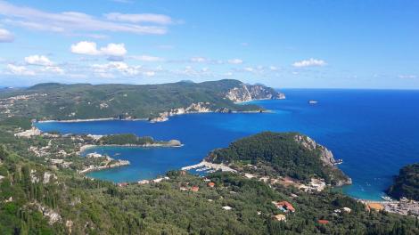 Corfu, cea mai luxuriantă insulă din Marea Ionică