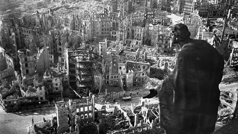 Wurzburg, 16 martie 1945. Ziua în care 17 minute au distrus un oraș și 5000 de suflete. Tone de bombe și temperaturi de 2000 °C, ingredientele dezastrului perfect