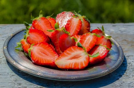 Căpșunile, fructele minune. 5 motive să le consumi