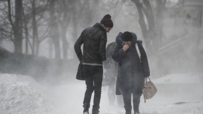 Primăvară cu VREME EXTREMĂ! Rom&acirc;nia, sub COD PORTOCALIU de ger. C&acirc;nd se &icirc;ncălzeşte