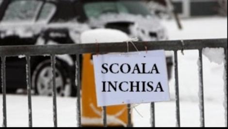 Vremea rea a închis școlile în Bucureşti şi alte zece judeţe! Când se vor RECUPERA orele pierdute de elevi