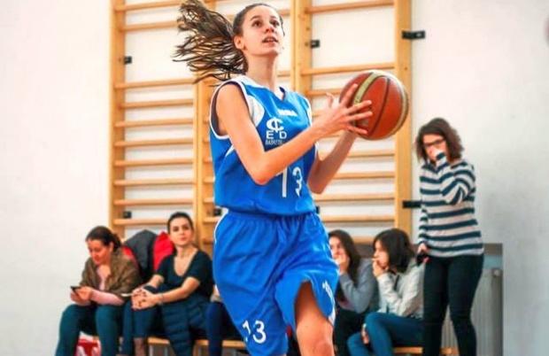 Baschetbalista Ana Bucur a murit! Avea doar 14 ani și fusese diagnosticată cu o formă de cancer osos!&nbsp;