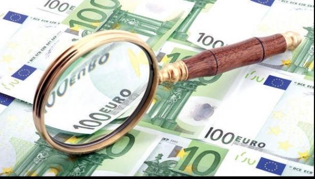 Curs valutar, 26 martie. Euro scade sub nivelul de 4,66 lei