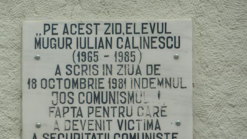 Mugur, eroul-elev de 17 ani care i s-a opus lui Ceaușescu. ”Nu mai vrem să stăm la cozi!”. L-au pus în fața unei lămpi, i-au dat să bea ceva. A murit de leucemie!