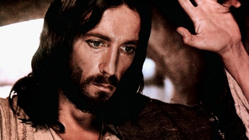 IISUS DIN NAZARET, filmul, capodopera comandată de Papă. ”Al Pacino nu-i bun, e prea american, dă-mi niște ochi de înger!”