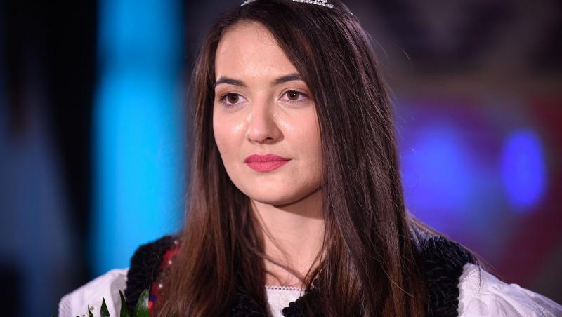 Adriana Petrovan, câștigătoarea “Ie, Românie” – Maramureș, își dorește să devină polițistă