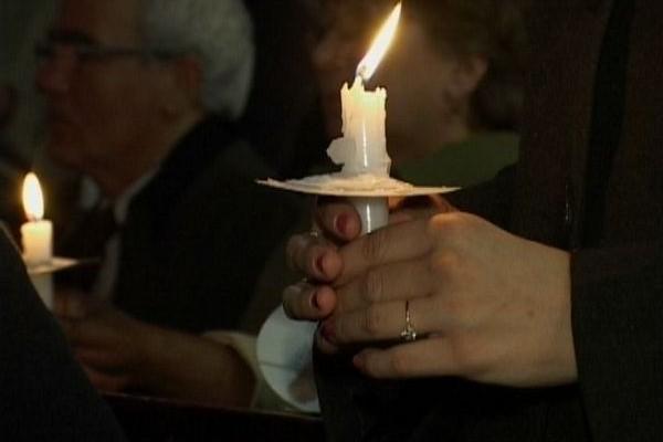 PAȘTELE CATOLIC 2018: Tradiții și obiceiuri ținute de creștini. Se merge la udat și se dăruiesc ouă roșii: Ce este INTERZIS să faci duminică