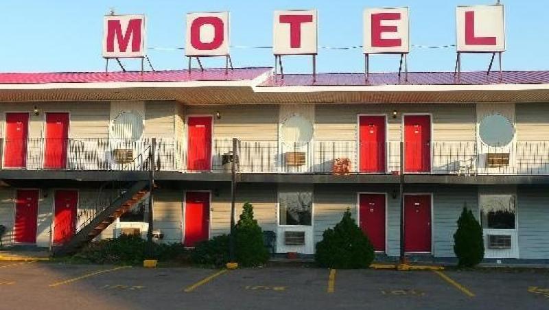 Confesiuni de groază ale unei cameriste de motel: de ce să nu te apropii de astfel de localuri