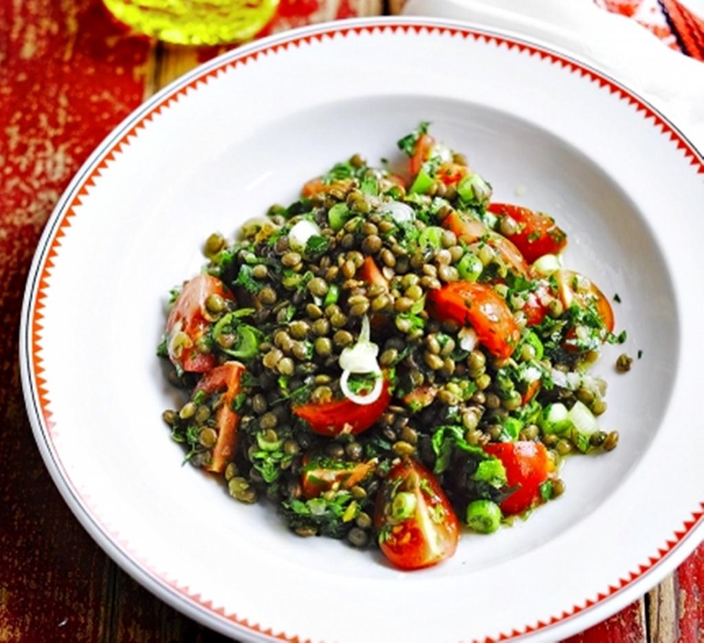 Tabbouleh de linte. Un preparat ușor și sănătos, perfect pentru perioadele de post!