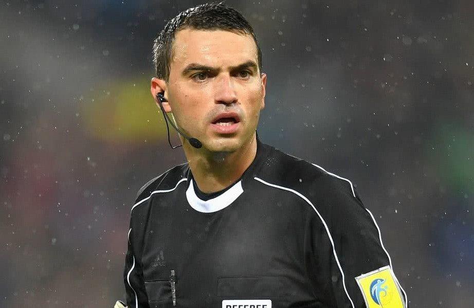 UEFA are &icirc;ncredere &icirc;n Ovidiu Hațegan! Cel mai bun arbitru rom&acirc;n, delegat la un super meci din cupele europene