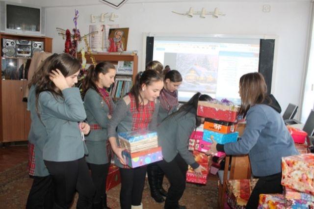 Uluitor. Ce a putut să primească o &icirc;nvățătoare de 8 Martie. Cel mai tare cadou oferit de Ziua Femeii!