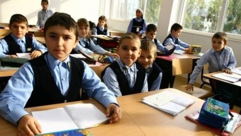 Schimbări majore &icirc;n Legea Educației!  &Icirc;nvăţăm&acirc;nt obligatoriu de 15 clase: Părinții nu mai pot "fenta" grupa mijlocie sau grupa mare