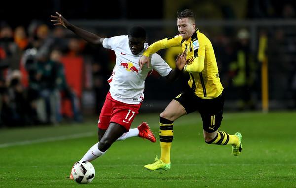 Transfer surpriză &icirc;n fotbalul european! FC Barcelona oferă 100 de milioane de Euro pentru un jucător din Bundesliga