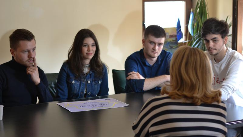 Cinci tineri și-au adjudecat marele premiu de 1.000 de euro pentru oratorie