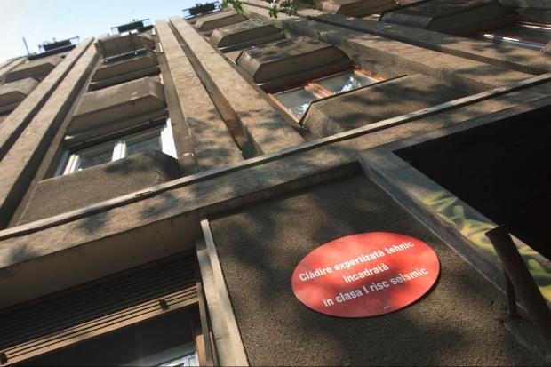 Gata, e oficial! Primele familii care se vor muta din clădirile cu risc seismic! Unde vor locui și c&acirc;t vor plăti chirie