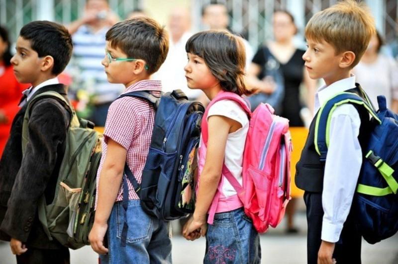 Veşti noi pentru elevi! C&acirc;nd &icirc;ncepe VACANŢA DE VARĂ 2018. CALENDAR ŞCOLAR COMPLET!