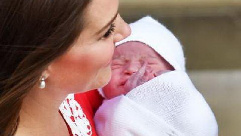 Au apărut primele poze cu bebelușul regal! Cum arată cel de-al treilea copil al Ducelui William!