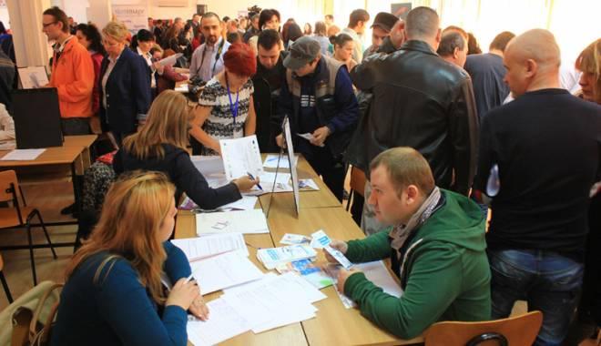 Zeci de mii de posturi, scoase la concurs! Unde te poți angaja &icirc;n această perioadă