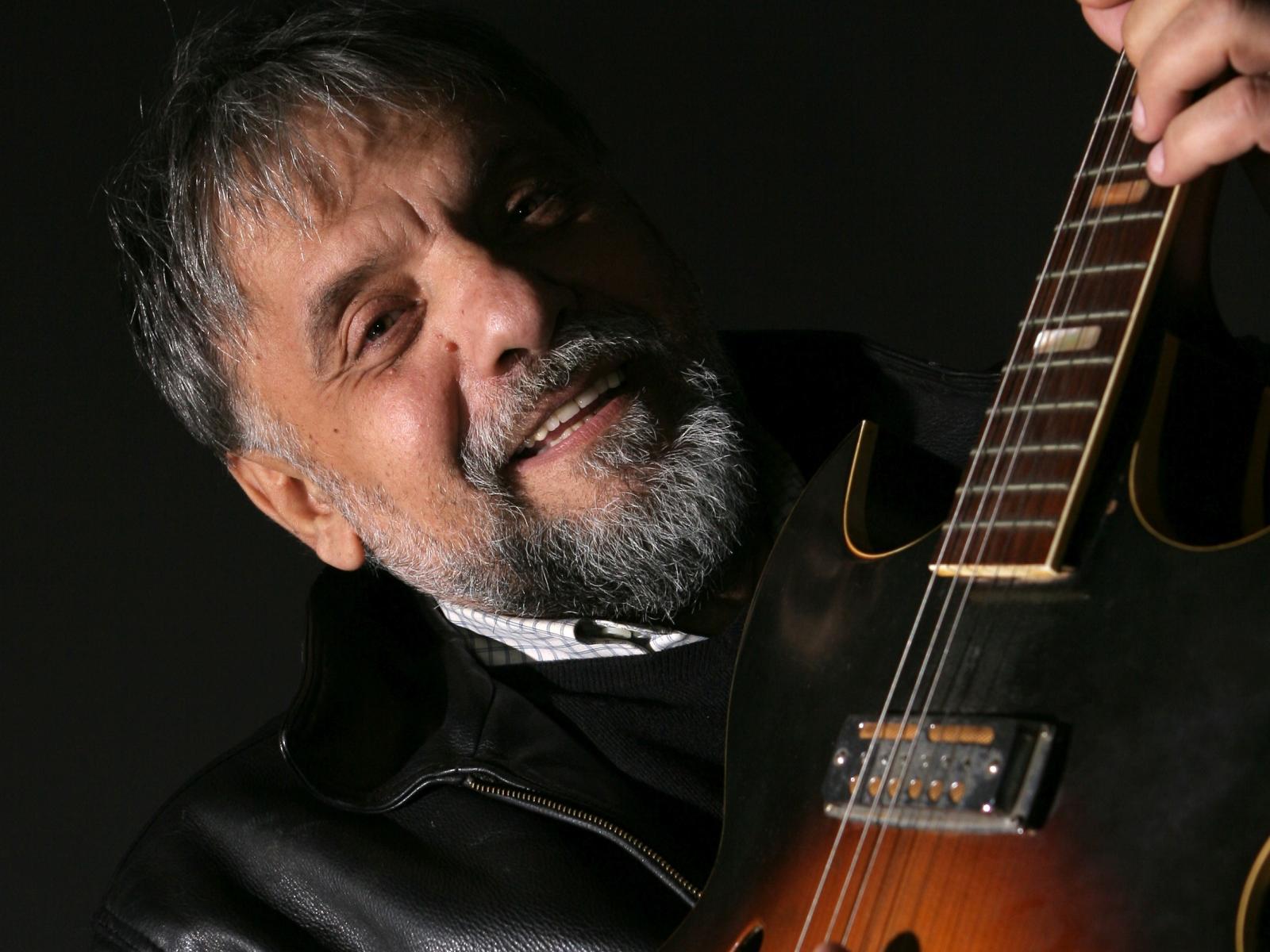 Adrian Berinde, unul dintre cei mai mari artiști de la noi, mărturisiri sf&acirc;șietoare:&rdquo;Mă bat cu un cancer care a metastazat pe oase. Durerile sunt cumplite, trăiesc cu morfină!&rdquo;