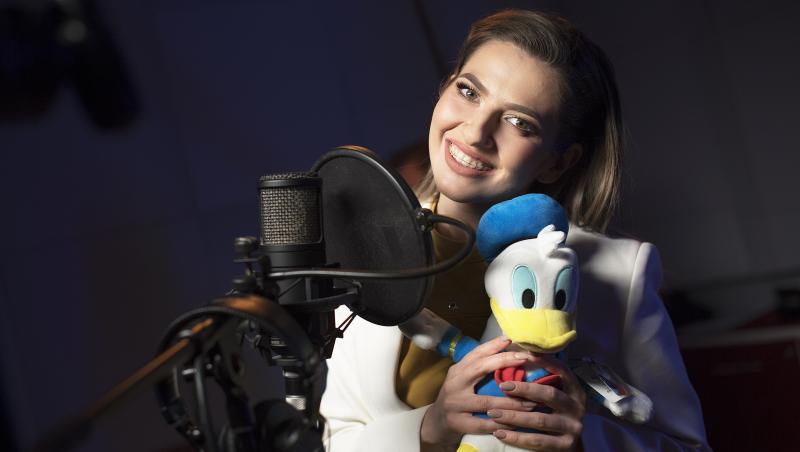 Lidia Buble interpretează coloana sonoră din noul serial, Povestirile Rățoiului, la Disney Channel