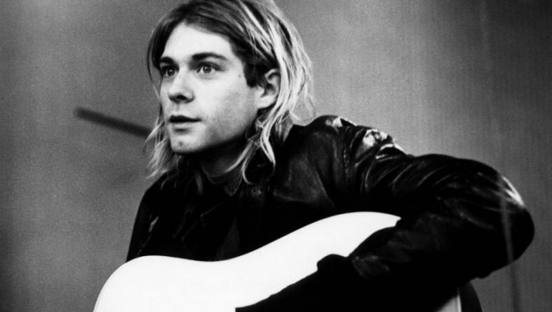 24 de ani de la moartea lui Kurt Cobain. A făcut istorie în muzică, a lansat hit-ul unei generaţii şi a murit împuşcat în cap. Solistul trupei Nirvana, omagiat de cei dragi: 