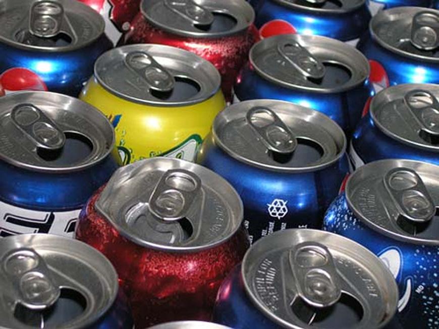 Ce s-a &icirc;nt&acirc;mplat cu o femeie care a băut 30 de doze de sucuri carbogazoase pe zi, timp de trei ani: &rdquo;Dacă nu beau, am migrene...&rdquo;