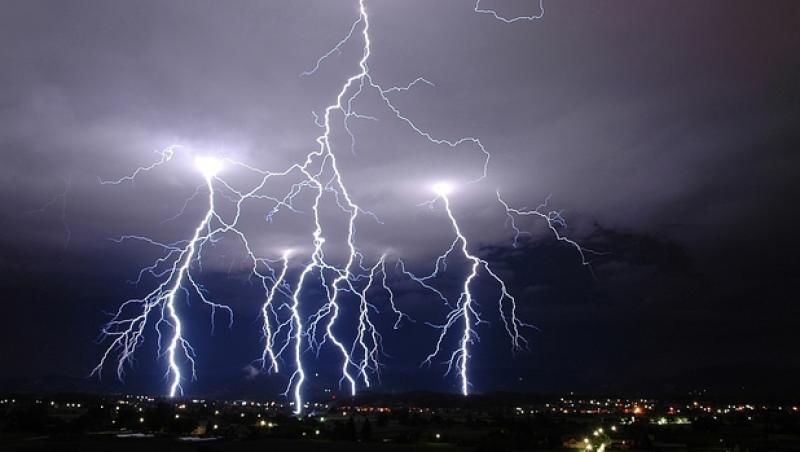 Vremea 14 mai. Prognoza meteo anunță furtuni cu tunete și fulgere