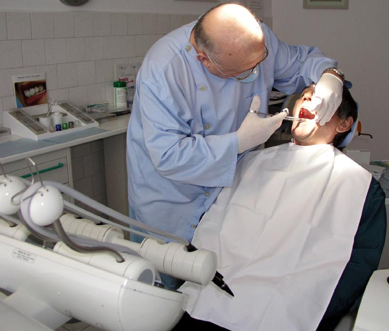 Singurul spital de stomatologie din Capitală care oferă servicii gratuite bucureştenilor se va muta! Unde puteți să vă puneți plombe fără a scoate un leu din buzunar