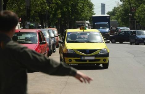 Proiect inedit al autorităților: Transport GRATUIT cu taxiul, în București