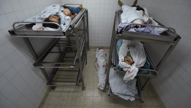 Imaginile masacrului în lume. Bebeluş mort după ce a inhalat gaz lacrimogen în timpul violenţelor din Gaza