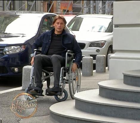 Toată România îl știa de pe scenă. Un celebru actor a apărut în scaun cu rotile! Ce s-a întâmplat de fapt!