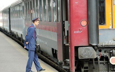 Nu e BANC, dar nu-i nici CFR-ul! Pentru că un tren a plecat cu 25 de secunde mai devreme, compania şi-a cerut scuze pasagerilor