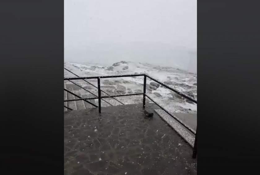 VIDEO spectaculos! Ninge &icirc;n Rom&acirc;nia, la final de mai! Avertismentul meteorologilor: Ce se &icirc;nt&acirc;mplă cu vara?