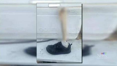 Doamne, Dumnezeule! Al 14-lea picior de om a apărut pe plajă în ultimii 11 ani! ”E încălțat cu pantofi de plimbare!”