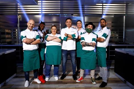 Șase concurenți, șase povesti impresionante de viață! Ei sunt bucătarii VERZI ai lui chef Sorin Bontea! "Ei oricum fac parte din echipa câștigătorilor"