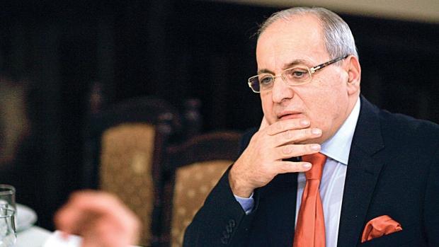 Nelu Ploieșteanu, DE NERECUNOSCUT! Unde a fost filmat artistul după moartea fiului său! Este dăr&acirc;mat!