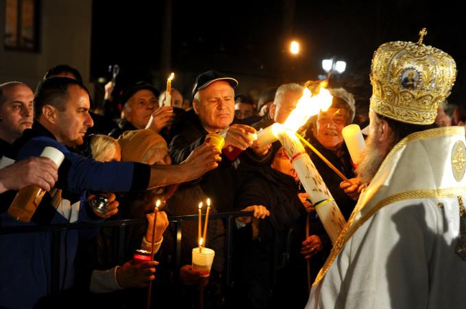 CALENDAR BISERICESC. C&acirc;nd pică Paştele &icirc;n 2019. Ce a hotăr&acirc;t Sinodul BOR &icirc;n ceea ce privește concubinajul