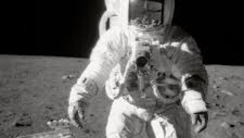 Alan Bean, al patrulea om care a păşit pe Lună, a plecat spre stele pentru totdeauna. A deschis cerul, când oamenii doar își imaginau ce se află dincolo de nori: „Ştiam cât de dificil era... Era mai mult science fiction pentru noi