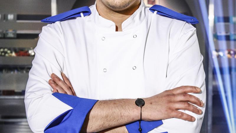Bucătăria l-a făcut să-și întâlnească marea dragoste. Gabriel Mocanu e cel mai tânar “ștrumf jedi” din echipa albastră