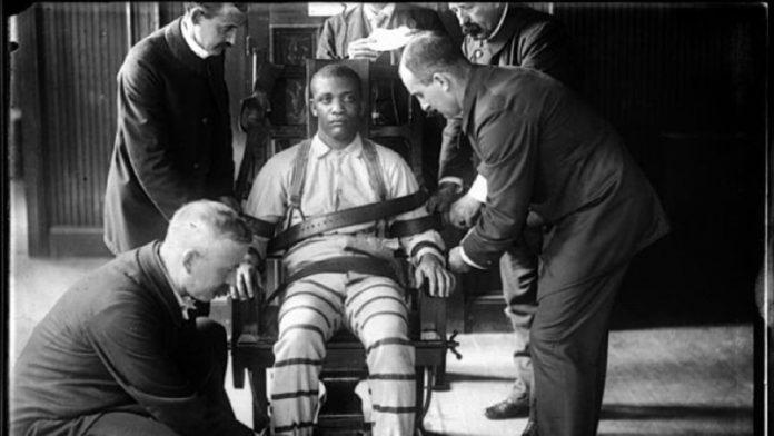 Care au fost ultimele cuvinte rostite de cei mai teribili criminali &icirc;n serie, &icirc;nainte de a fi executați:  &rdquo;Aș vrea să vă spun că voi naviga și mă voi &icirc;ntoarce ca Ziua Independenței, cu Iisus!&rdquo;