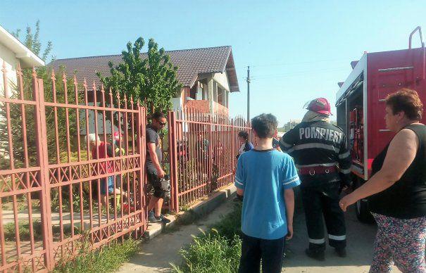 Momente cumplite pentru familia unei fetițe de doi ani! Copilul a căzut &icirc;ntr-o hazna, ad&acirc;ncă de cinci metri