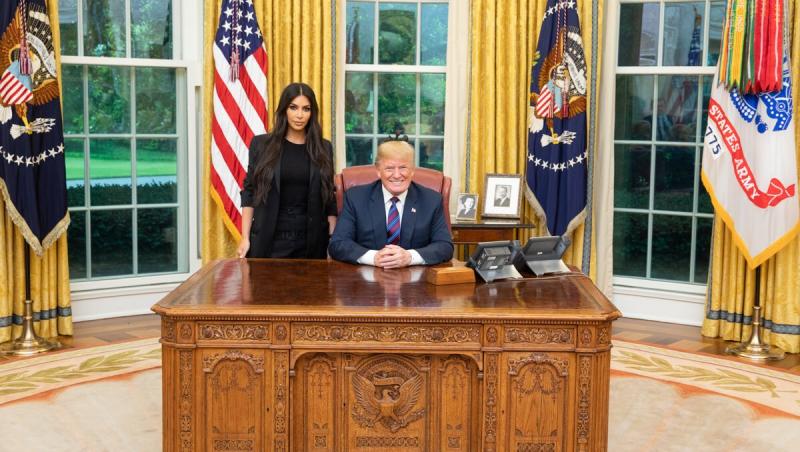 Kim Kardashian s-a întâlnit cu Donald Trump! Despre ce a vorbit cu președintele american