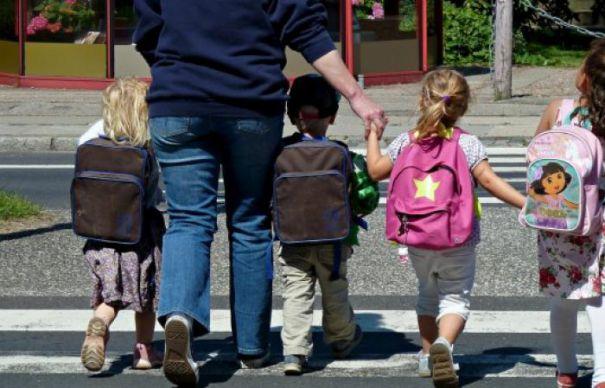 &Icirc;nscriere grădiniță. Anunțul Ministerului cu privire la locurile pentru anul școlar 2018-2019. Criterii noi